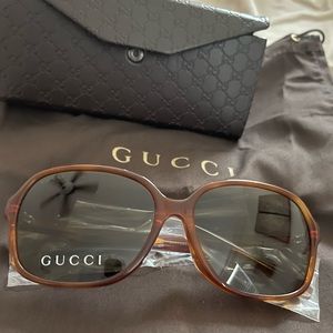 Gucci sunglasses NEW Dustbag not included